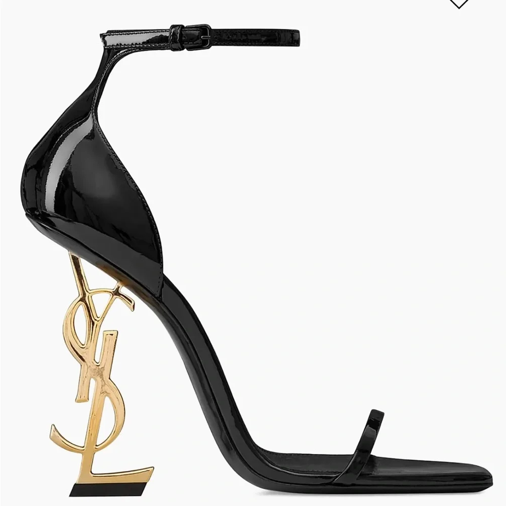 Saint Laurent
Opyum Sandals in Patent Leather - Picture 5 of 5